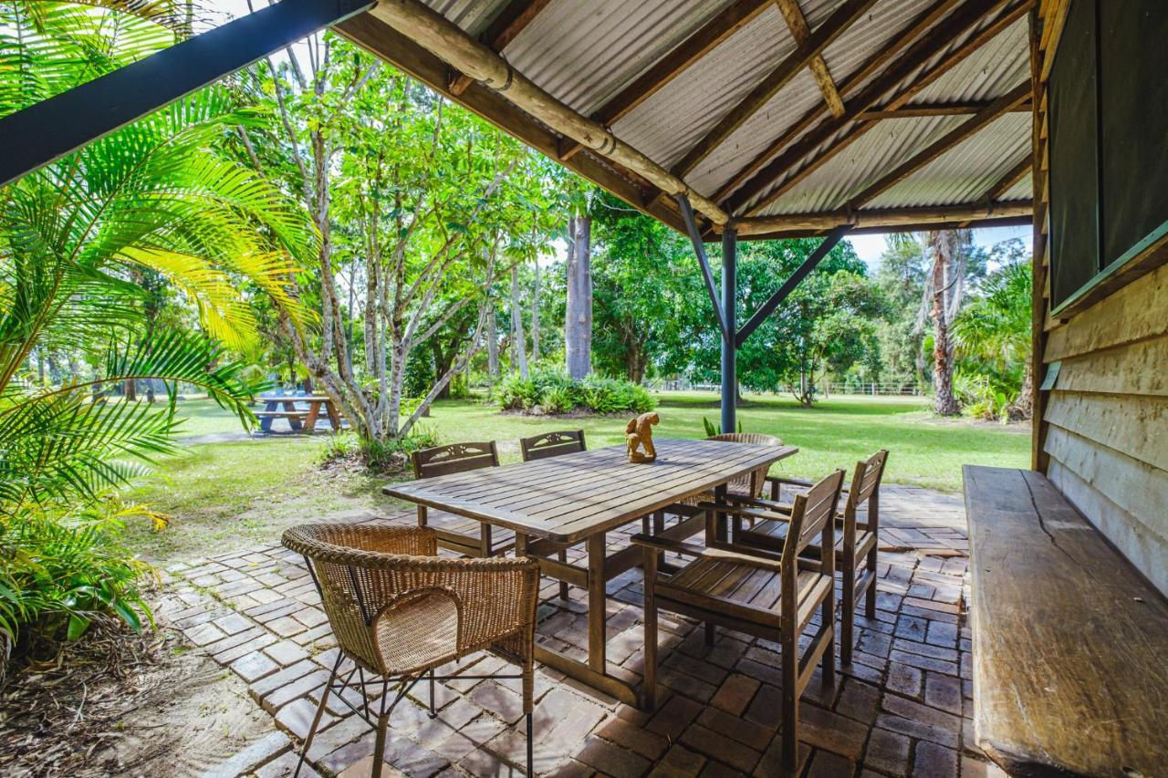 Getaways At Byfield Villa Екстериор снимка