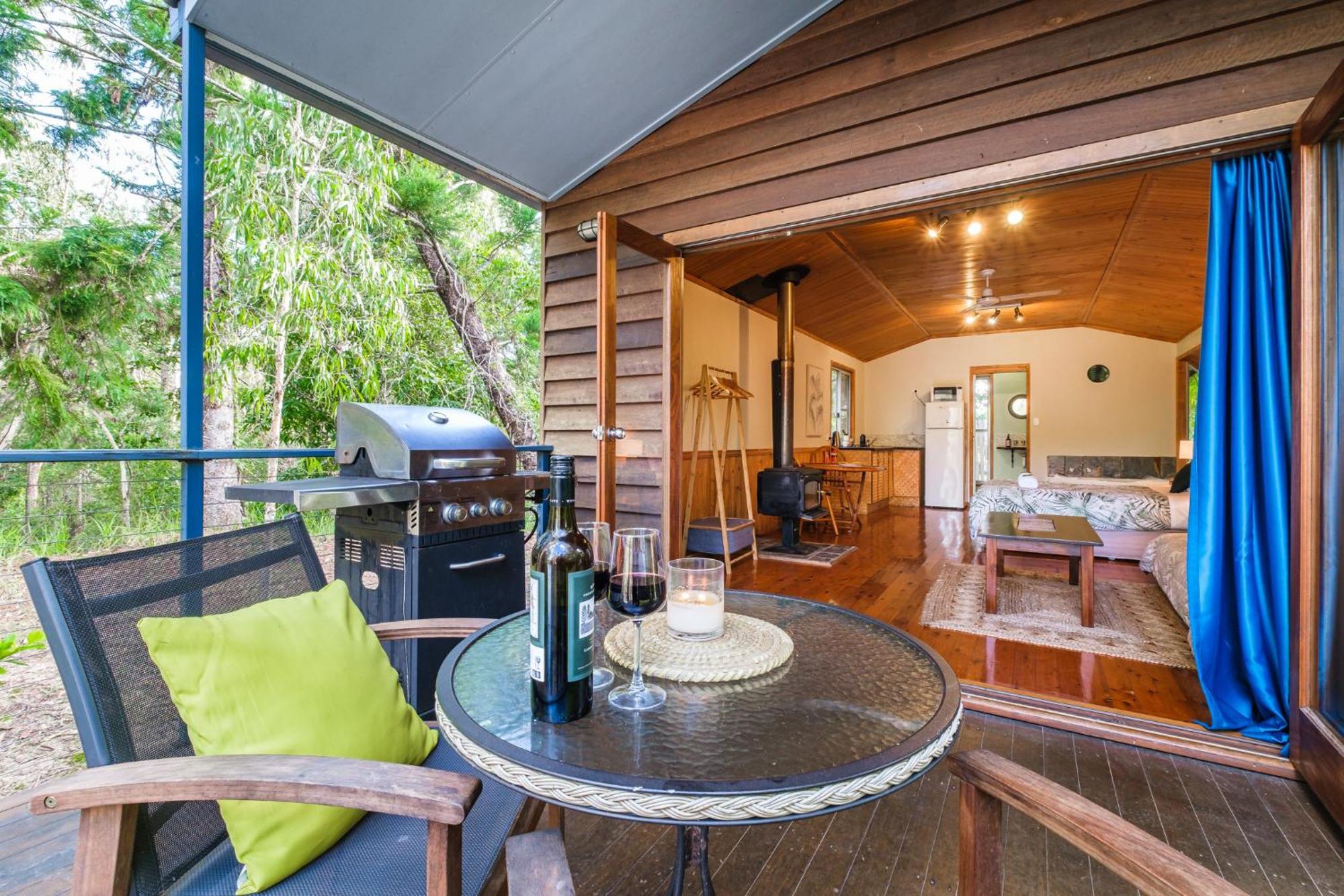 Getaways At Byfield Villa Екстериор снимка